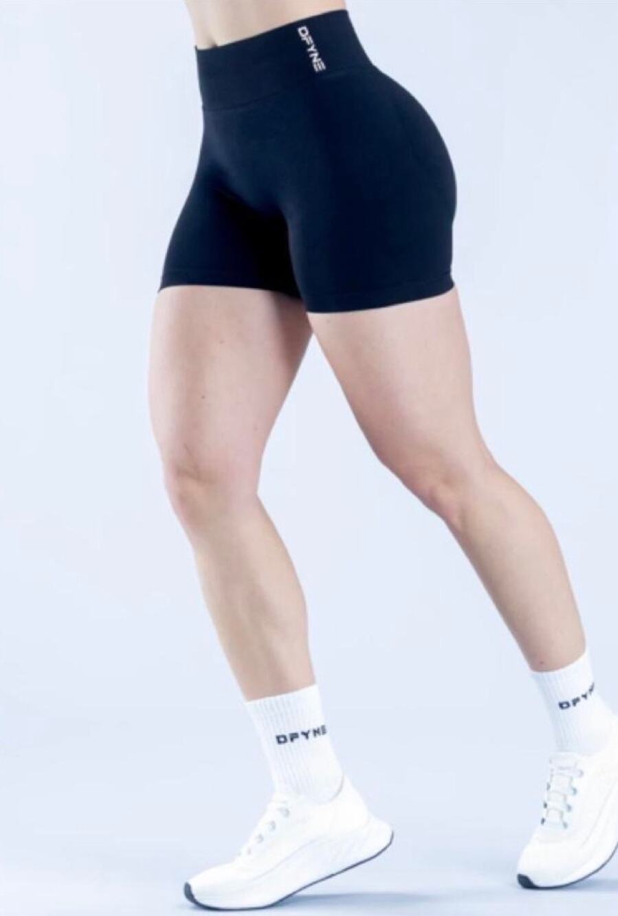 DFYNE Impact Shorts Black 4.5" Inseam High Waisted Scrunch Gym Workout Medium